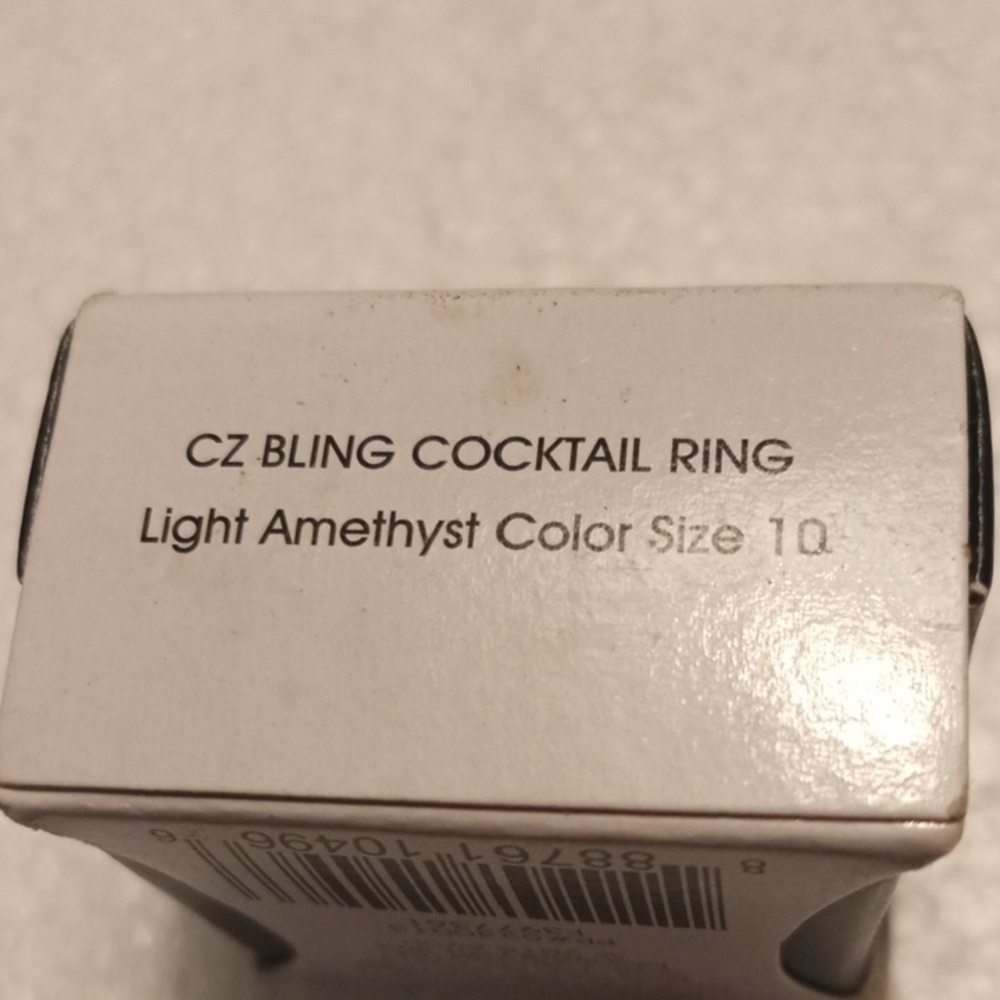 Lavish CZ Cocktail Ring Size 10 Light Amethyst Color - Picture 4 of 4